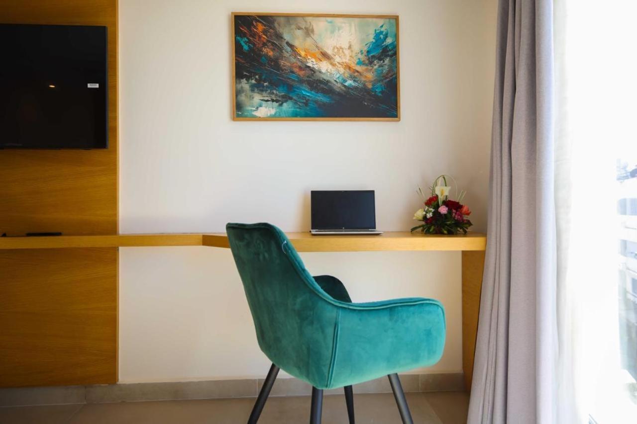 Faho Hotel